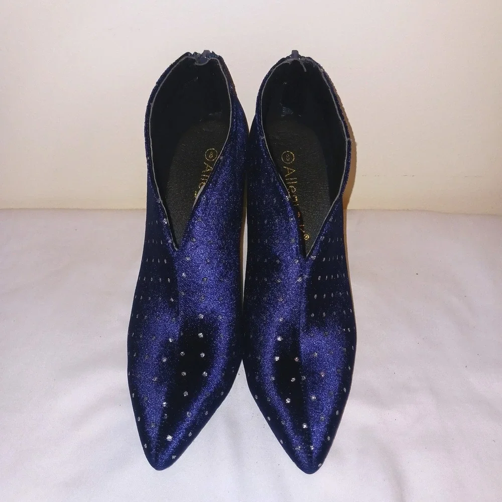 Allegra K allegra pointed
